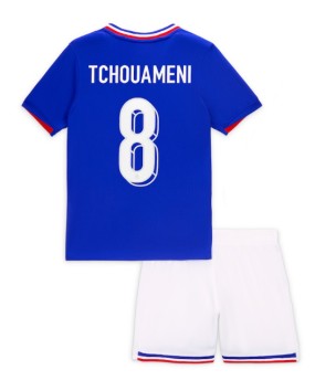 Billiga Frankrike Aurelien Tchouameni #8 Hemmatröja Barn EM 2024 Kortärmad (+ Korta byxor)